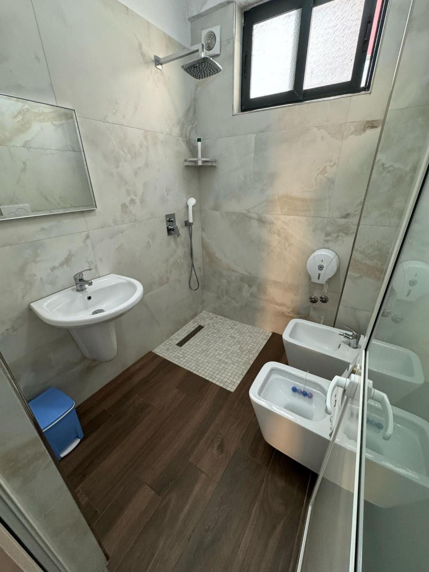 Hotel Europa Lezhë Dış mekan fotoğraf