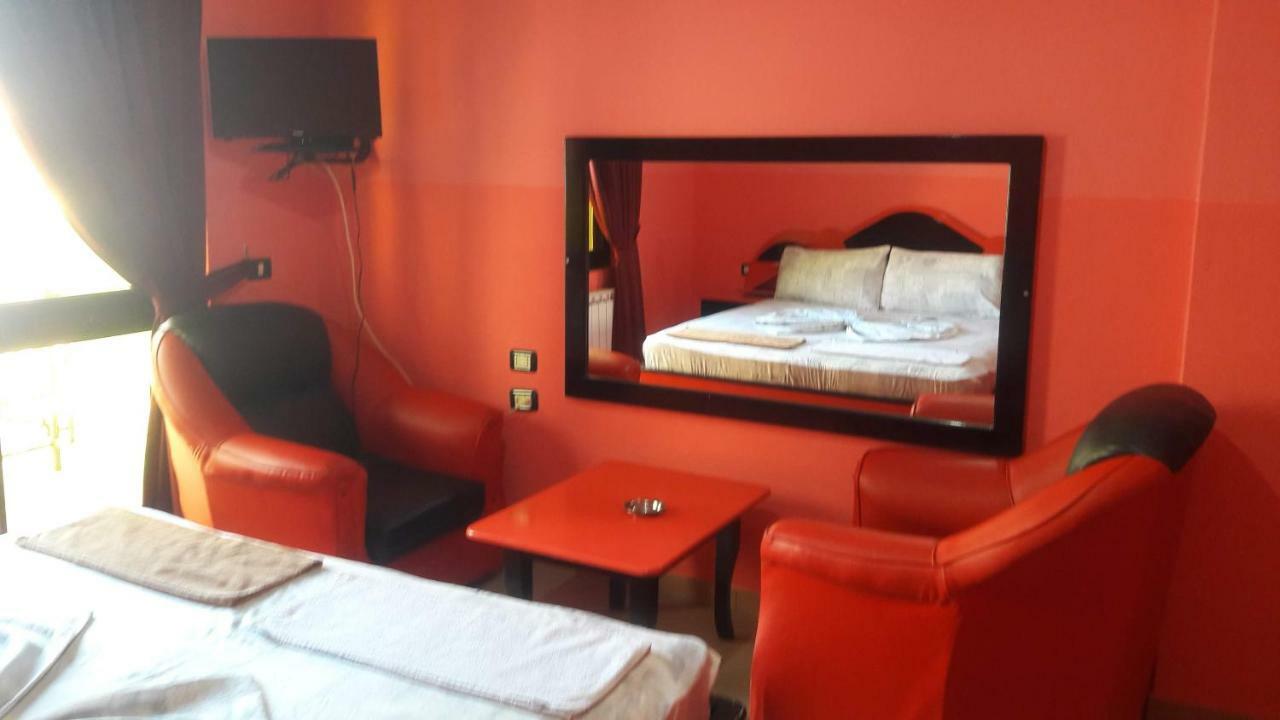 Hotel Europa Lezhë Dış mekan fotoğraf