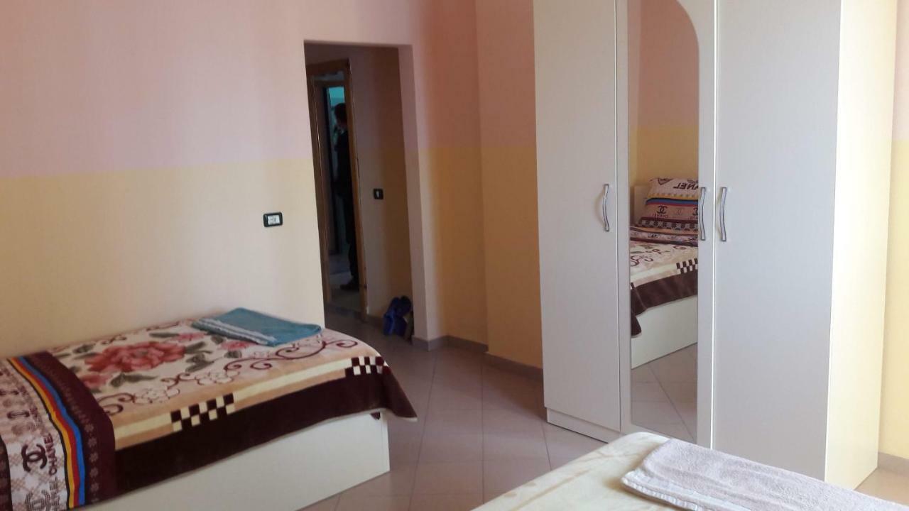 Hotel Europa Lezhë Dış mekan fotoğraf