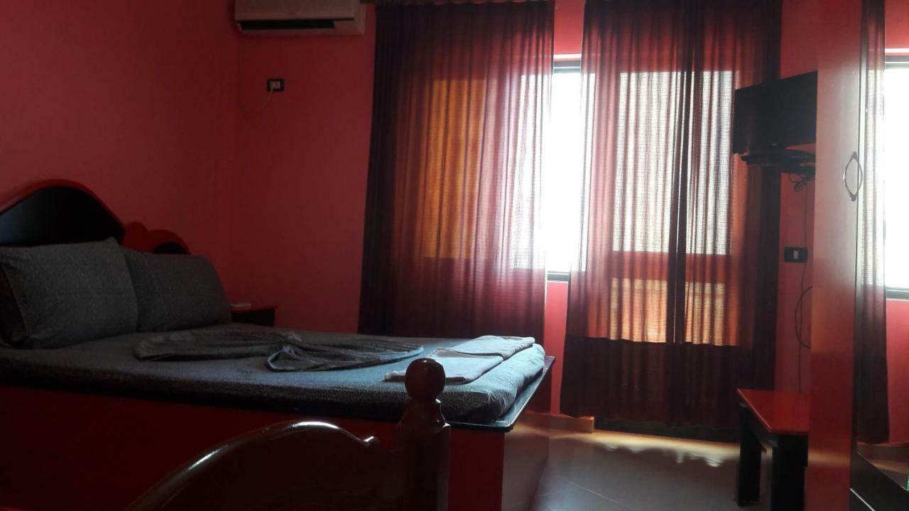 Hotel Europa Lezhë Dış mekan fotoğraf